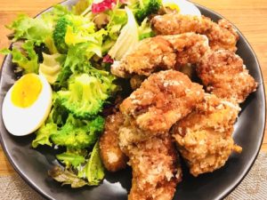 我が家のガツンとニンニク香る「鶏からあげ」のレシピ