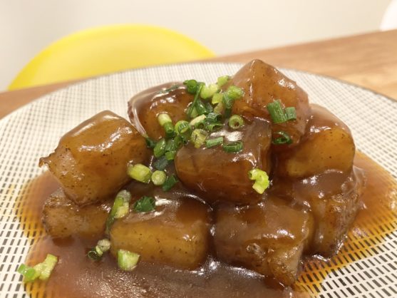 あと1品に丁度いい!「甘いタレのこんにゃく餡かけ」のレシピ