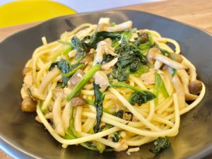 簡単パスタ！「ほうれん草の香るバター醤油パスタ」のレシピ