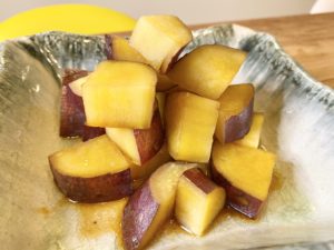 飽きない美味しさ！「甘さ控えめのさつまいもの煮っ転がし」のレシピ