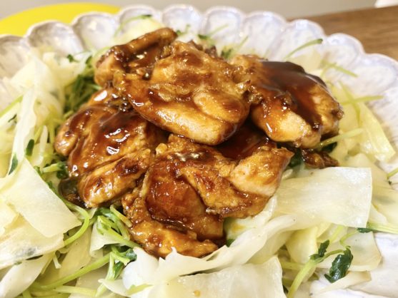 ご飯がススム!「鶏もも肉のオイスターソース炒め」のレシピ