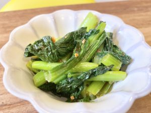 簡単10分調理！「小松菜のちょいピリ辛ナムル」のレシピ