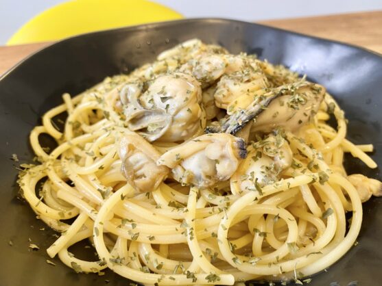 出汁が旨い!「牡蠣とホタテの簡単和風パスタ」のレシピ
